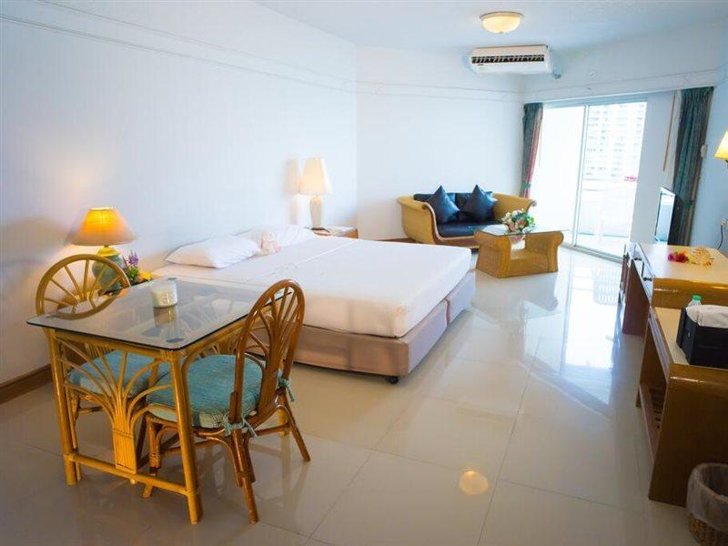 Markland Beach View Pattaya Exterior foto